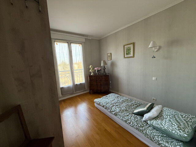 Appartement - 93 m² - 3 pièces