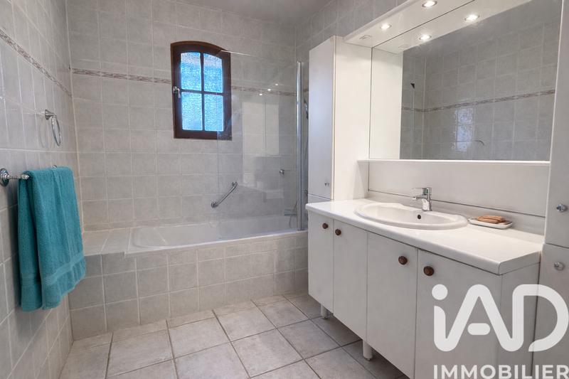 Maison - 146 m² - 7 pièces