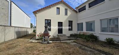 Maison - 90 m² - 4 pièces