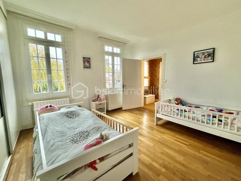 Maison - 175 m² - 6 pièces