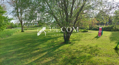 Demeure - 360 m² - 8 pièces