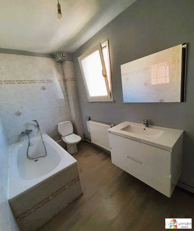 Maison - 110 m² - 6 pièces