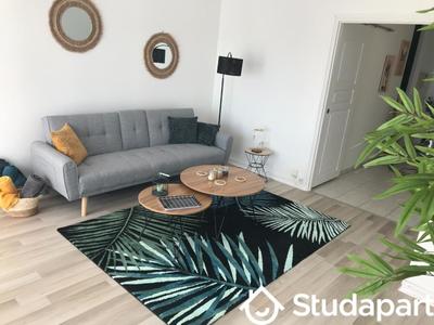 Chambre - 11 m² - 1 pièce