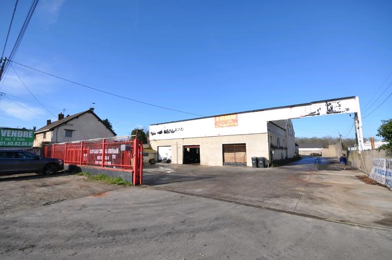 Local commercial - 193 m² - 1 pièce