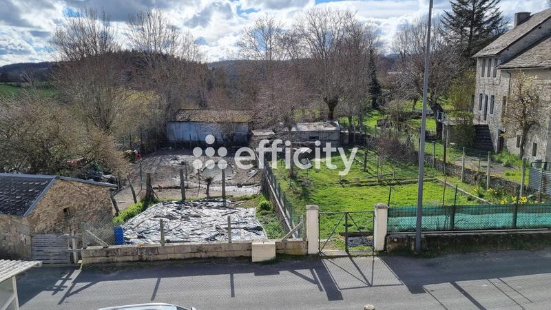 Maison - 198 m² - 10 pièces