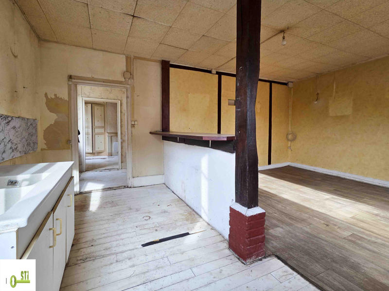 Immeuble - 93 m² - 4 pièces