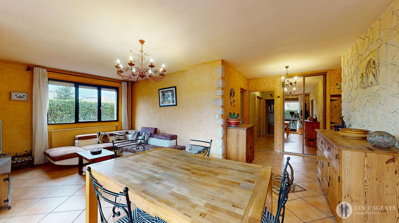 Appartement - 82 m² - 4 pièces