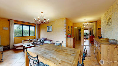 Appartement - 82 m² - 4 pièces