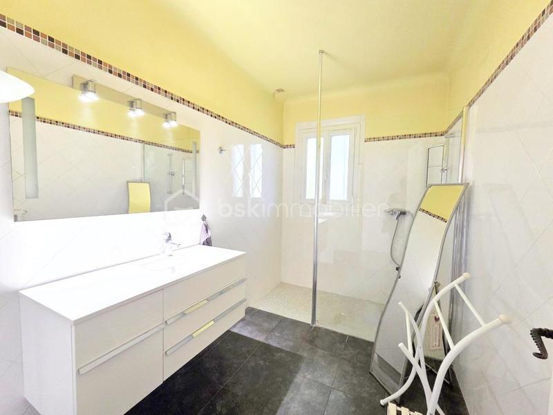 Maison - 169 m² - 6 pièces