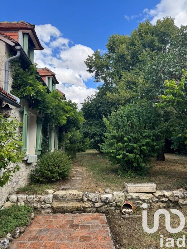 Maison - 200 m² - 9 pièces