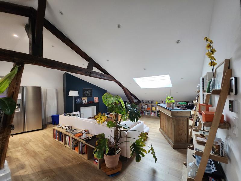 Loft - 96 m² - 5 pièces