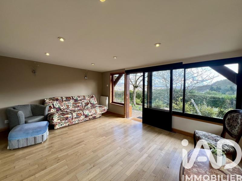 Maison - 143 m² - 5 pièces