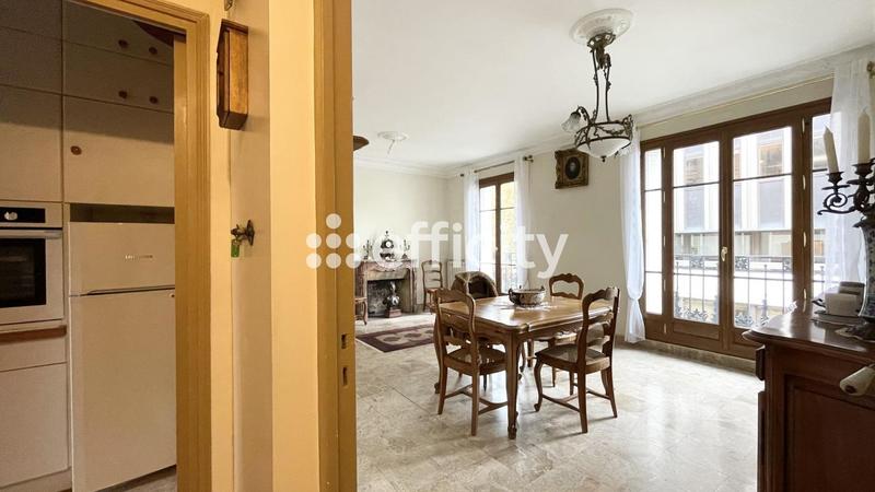 Appartement - 100 m² - 4 pièces