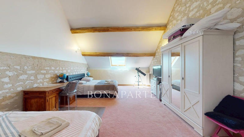 Maison - 280 m² - 7 pièces