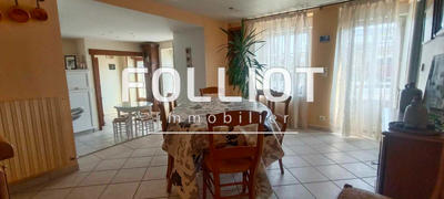 Maison - 200 m² - 8 pièces