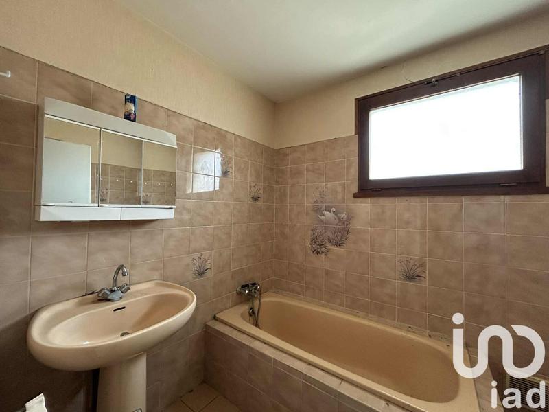 Maison de village - 100 m² - 4 pièces