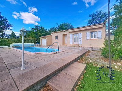 Maison - 88 m² - 4 pièces