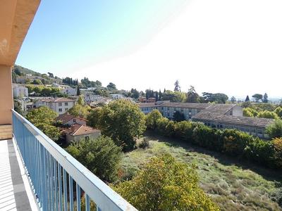 Appartement - 76 m² - 5 pièces