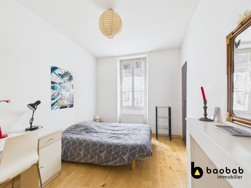 Appartement - 136 m² - 5 pièces