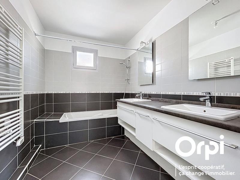 Appartement - 109 m² - 5 pièces