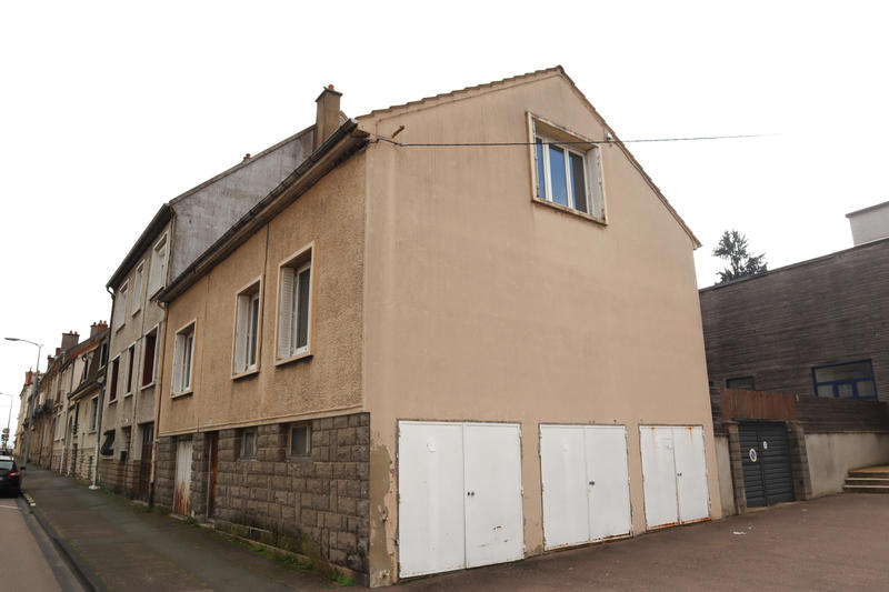 Maison - 146 m² - 8 pièces