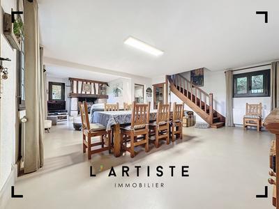 Maison - 188 m² - 7 pièces