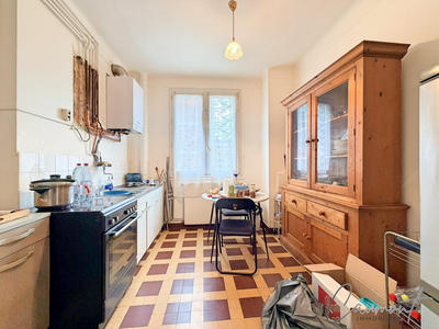 Appartement - 91 m² - 3 pièces