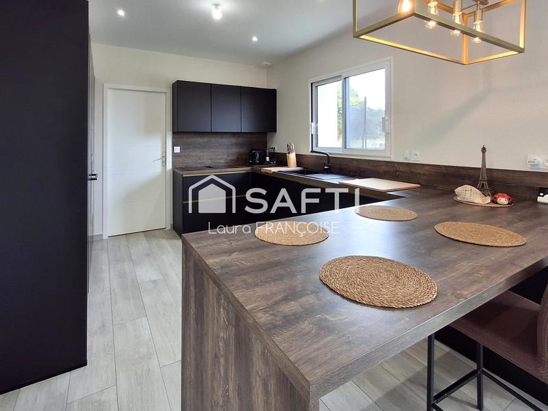 Maison - 165 m² - 7 pièces