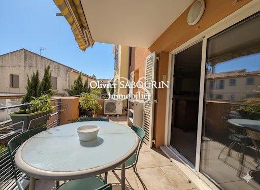 Appartement - 90 m² - 4 pièces