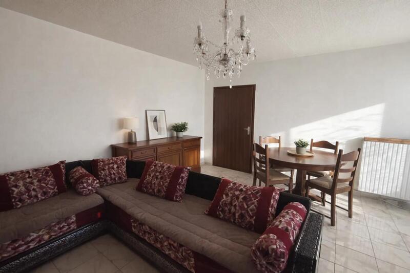 Appartement - 100 m² - 5 pièces