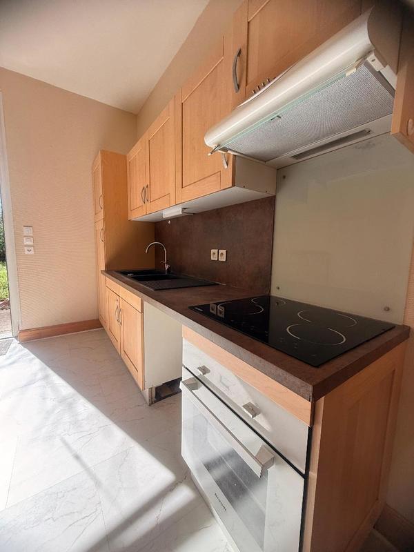 Maison - 96 m² - 4 pièces