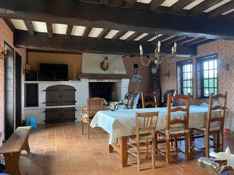 Maison - 157 m² - 7 pièces