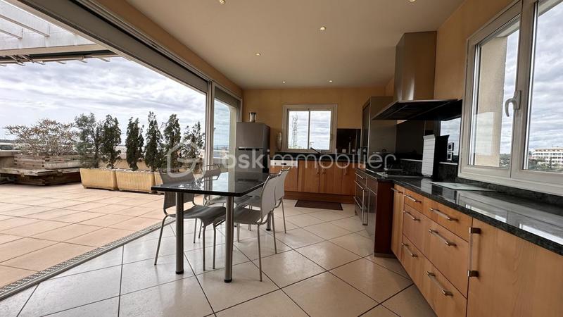 Penthouse - 160 m² - 4 pièces