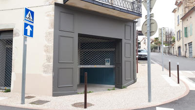 Local commercial - 126 m² - 4 pièces