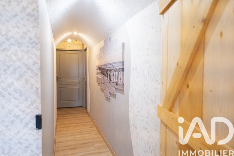 Maison - 274 m² - 5 pièces