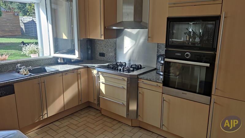 Maison - 111 m² - 5 pièces