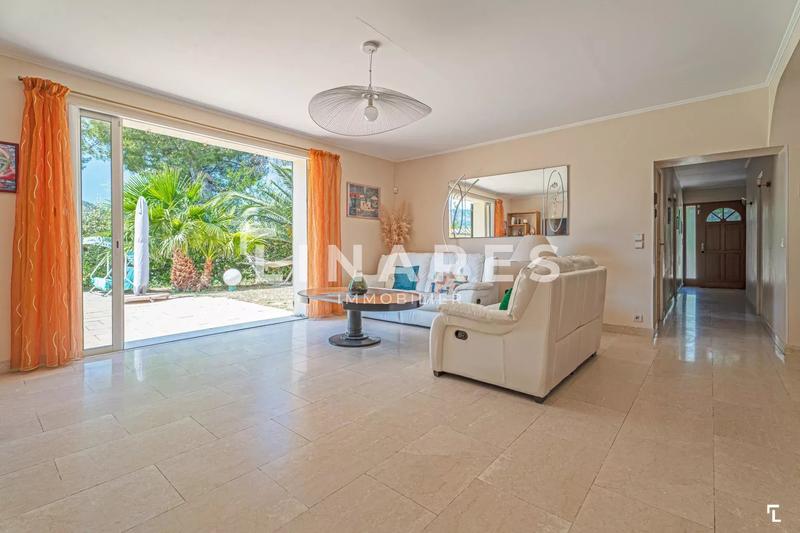 Maison - 170 m² - 5 pièces