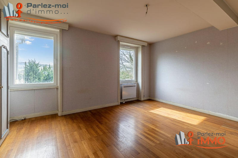 Maison - 195 m² - 7 pièces