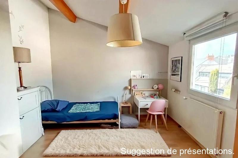 Maison - 148 m² - 7 pièces