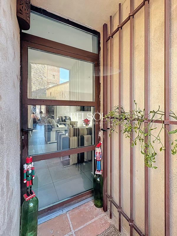 Maison - 458 m² - 7 pièces