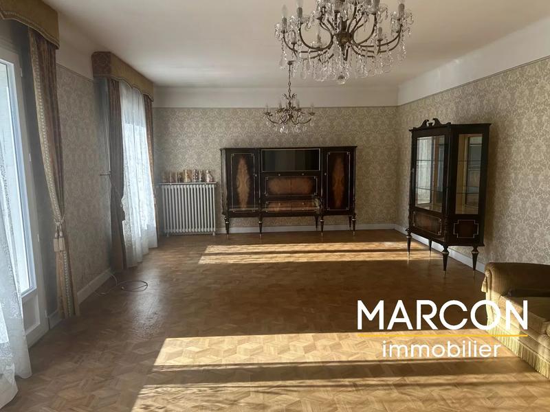 Maison de ville - 110 m² - 7 pièces