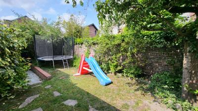 Maison - 236 m² - 10 pièces