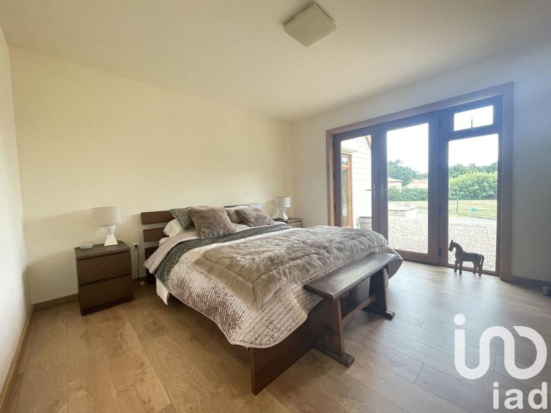 Maison - 200 m² - 7 pièces