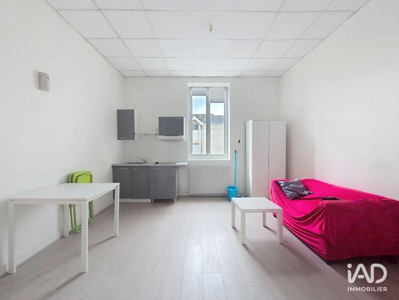 Maison - 220 m² - 10 pièces