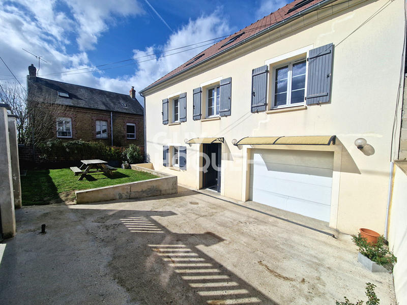 Maison - 152 m² - 8 pièces