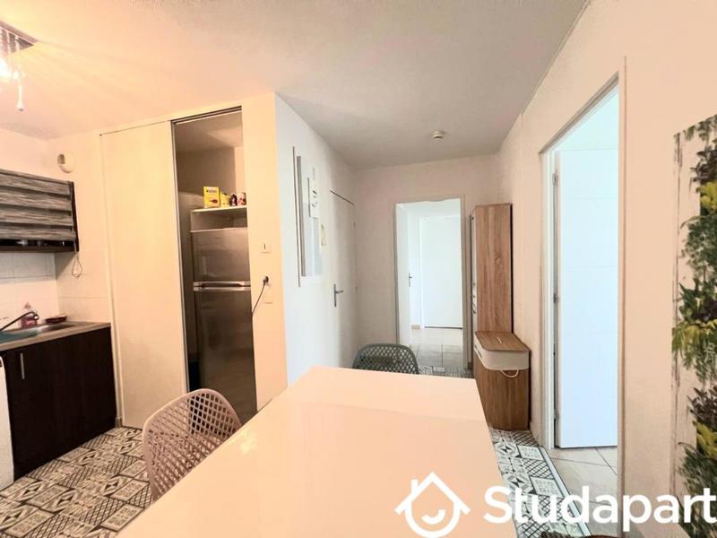 Chambre - 10 m² - 1 pièce