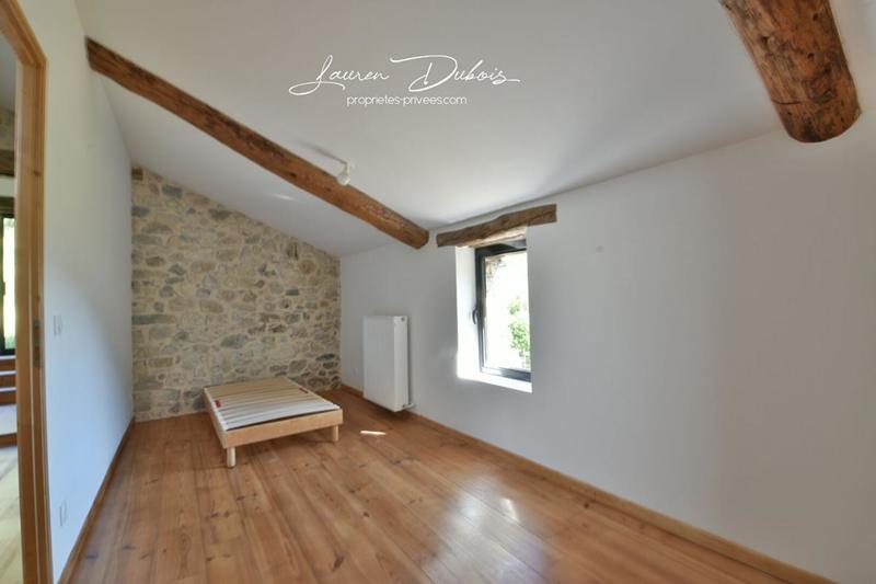 Maison - 234 m² - 6 pièces