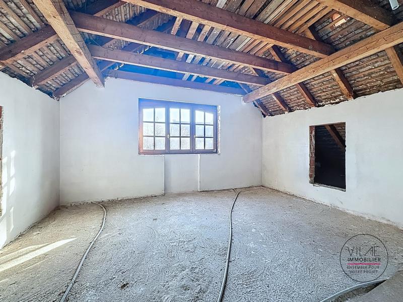 Maison - 285 m² - 8 pièces