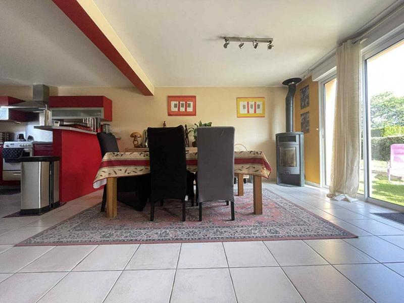 Maison - 94 m² - 5 pièces