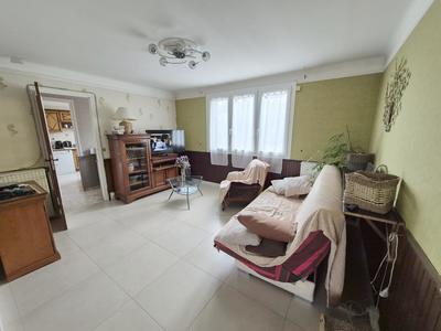 Maison - 88 m² - 6 pièces